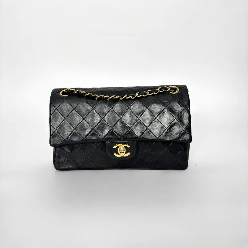 Chanel Mellanstor dubbel klassisk Flapbag