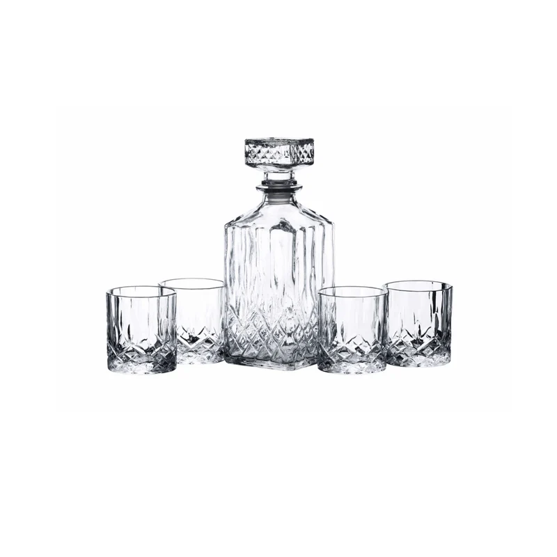 Karaffelsett i slipat glas med fyra whiskyglas