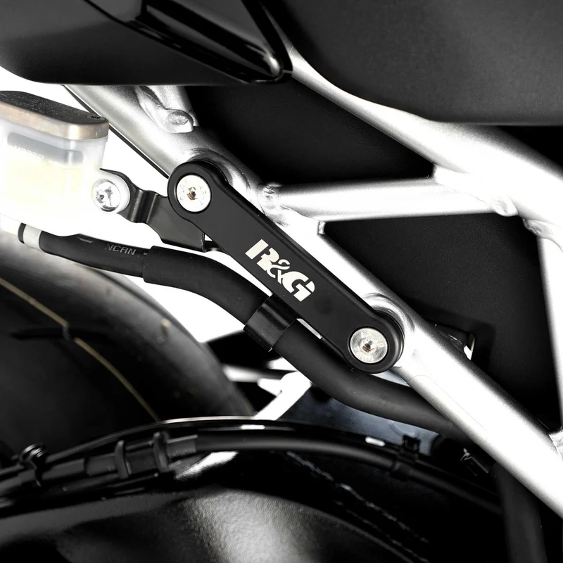 Rear Footrest Plates (pair, black), Kawasaki ZX-25R 20- / Suzuki GSX-S1000 GT 22- / GSX-S1000 GX 24-