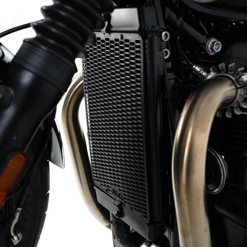 PRO Radiator Guard BLACK - Triumph Bonneville Bobber (Black) 17- / Bonneville Speedmaster 18-