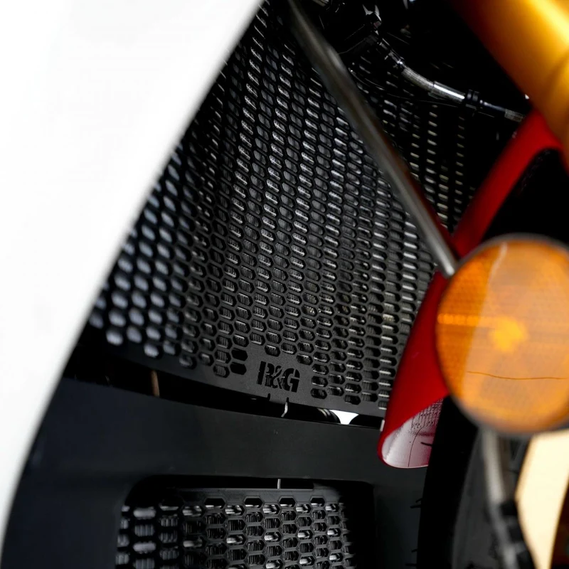 PRO Radiator Guard BLACK - Yamaha MT-10 (SP) 16-, YZF-R1(M) 15-