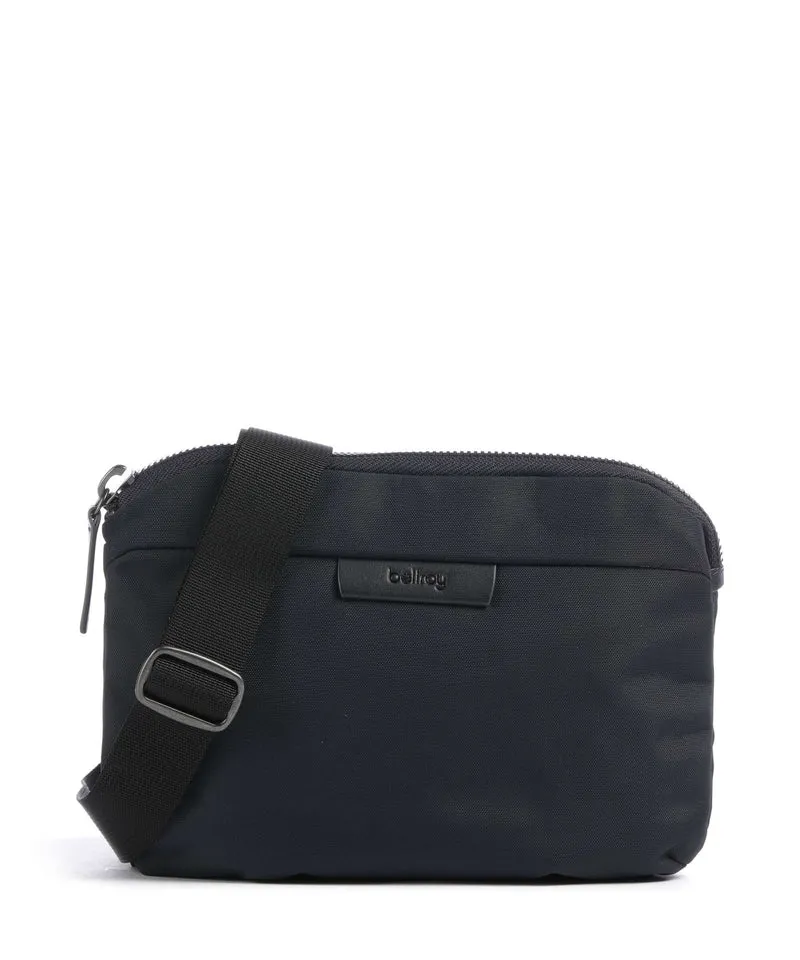 Bellroy Tokyo 1 Crossover väska navy