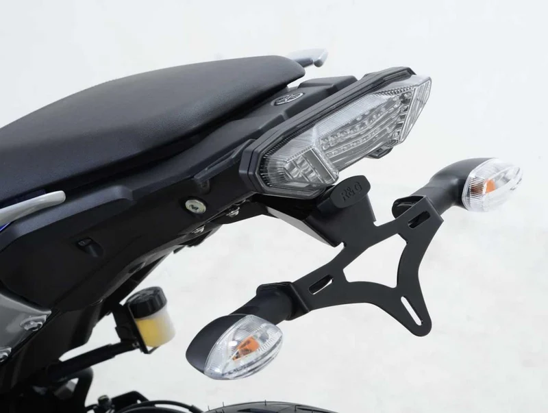 Lic. Plt. Holder, Yam Tracer 9 21- / Tracer 700 / Tracer 7 21- / MT-09 up to 16 / MT-09 Tracer 15-17 / FJ-09 (not compatible with Tracer genuine luggage rails)