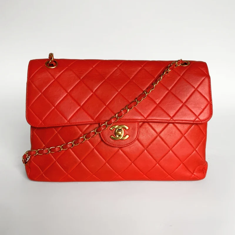 Chanel Classic Flap Bag Maxi lammskinnsläder (Limited Edition)