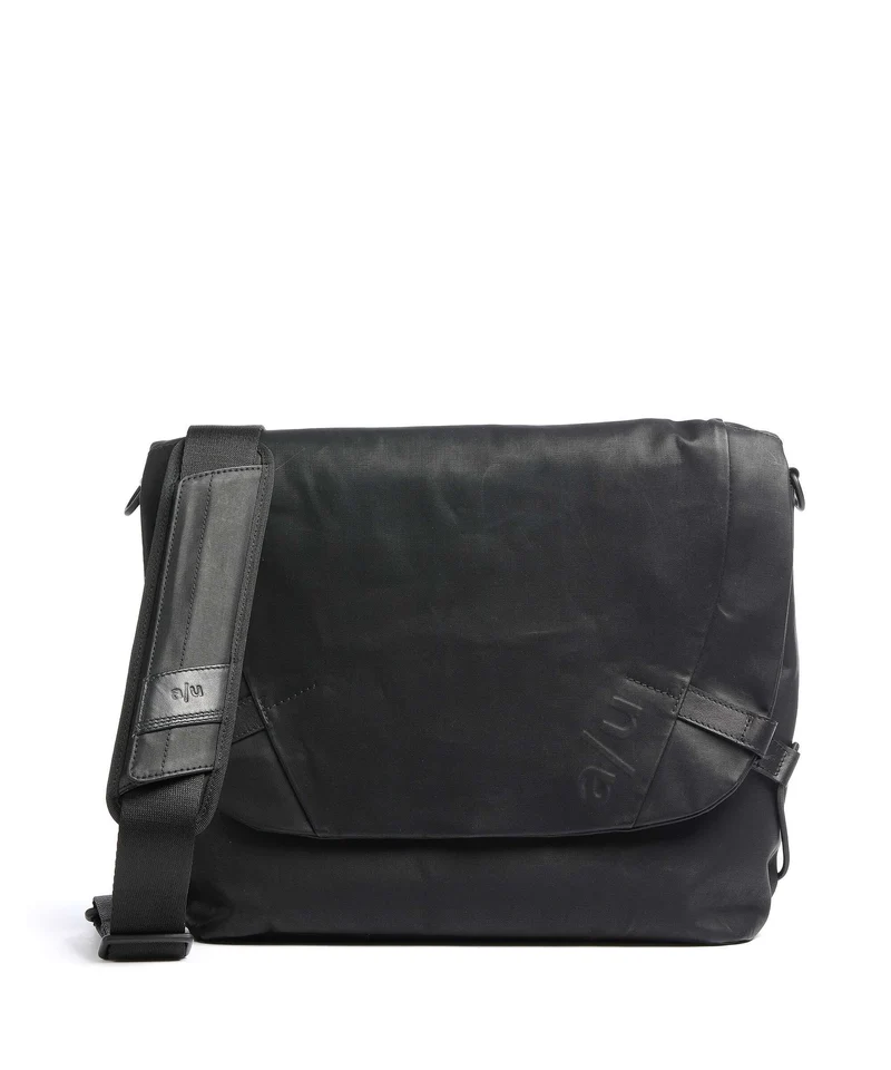 Aunts & Uncles Japan Matsumoto Messenger väska black